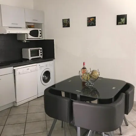 Apartment App. 62m² Piscine & Parking *